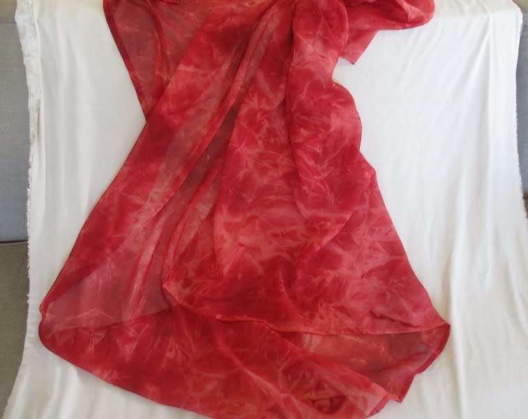 A very beautiful soft, large cloth with striking design
