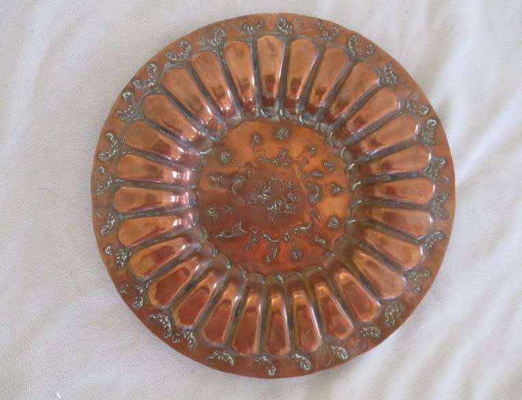 VINTAGE/ ANTIQUE MIDDLE EASTERN? HAMMERED COPPER PLAQUE/PLATE WITH INTRIGUING ENGRAVINGS