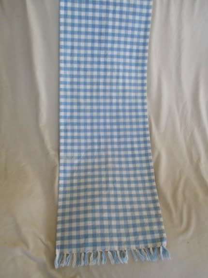 A VINTAGE, OLD FASHIONED WELL MADE BLUE AND WHITE CHECK RUNNER