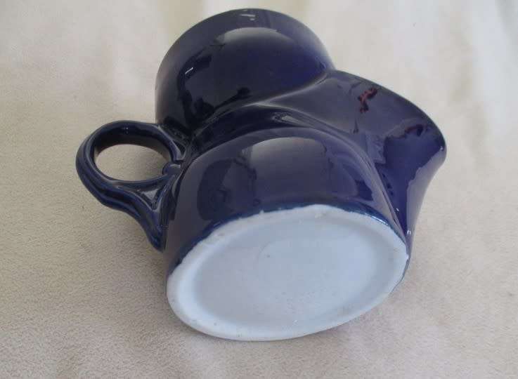 VINTAGE SHAVING MUG WITH ROMANTIC SCENE
