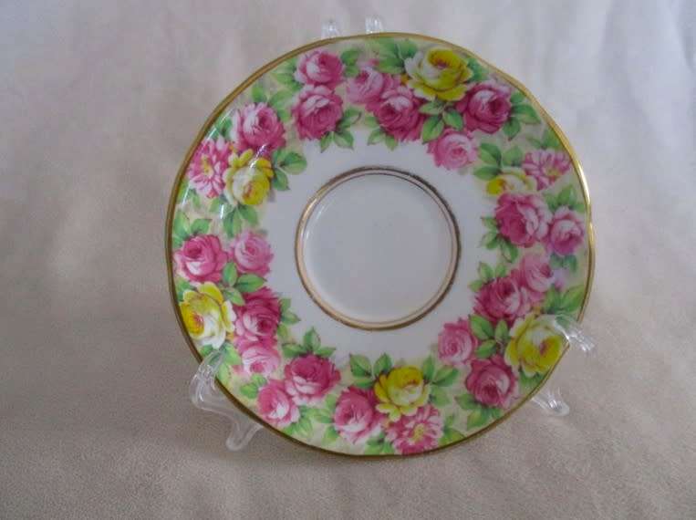 PRETTY ROYAL STAFFORD BONE CHINA SAUCER WITH STAND - ROSANNE
