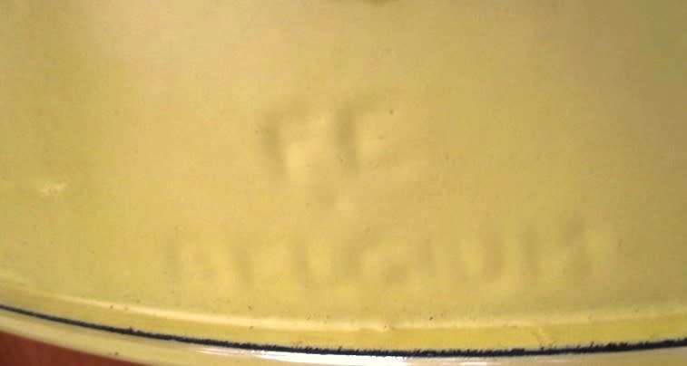 VERY LARGE VINTAGE BELGIUM ENAMEL CAST IRON (ROBERT MARKLEY) DESCOWARE DUTCH OVEN ROASTING/PIE PAN