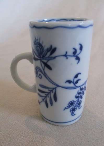 BLUE DANUBE, JAPAN, BLUE ONION PATTERN, IRISH COFFEE CUP AND SAUCER TO USE OR DISPLAY