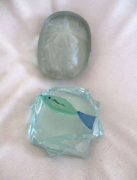 TWO STUNNING GLASS PAPERWEIGHTS FOR ONE PRICE - LION AND FISH