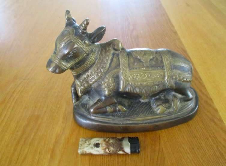VINTAGE/ANTIQUE LARGE, HEAVY, DETAILED BRONZE STATUE OF NANDI, SACRED BULL OF THE HINDU GOD, SHIVA