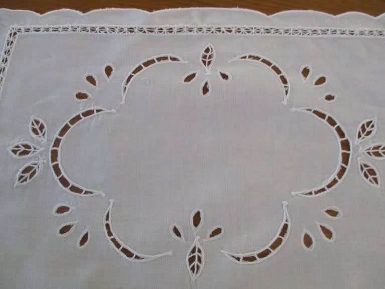 SIX BEAUTIFUL CUTWORK EMBROIDERY PLACEMATS IN LOVELY CONDITION