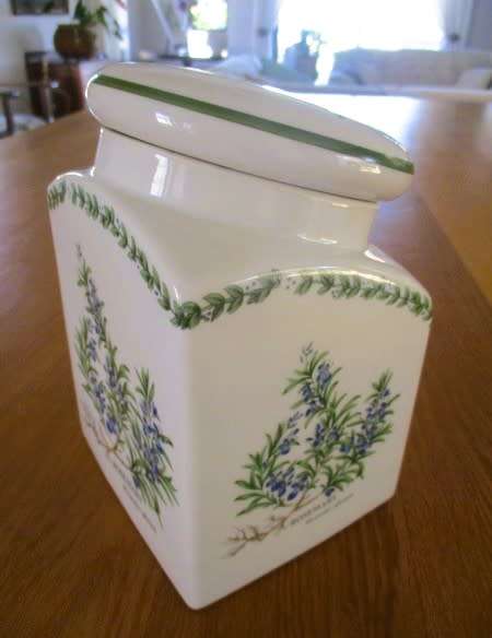 Ultra rare!  Large Wiesenthal Porzellan, Germany lidded tea caddy - Herb garden no. 46418