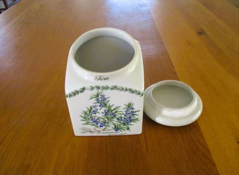 Ultra rare!  Large Wiesenthal Porzellan, Germany lidded tea caddy - Herb garden no. 46418