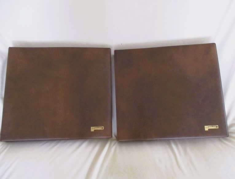 Two albums of vintage 35mm slides - 1000 slides