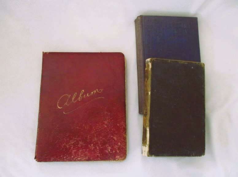MAJOR NOSTALGIA large antique autograph album (entries from 1914 to 1919) + Bonus of 2 old diaries