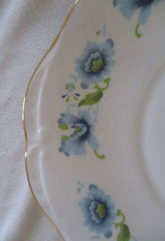Lovely Queen Anne bone china cake server/plate
