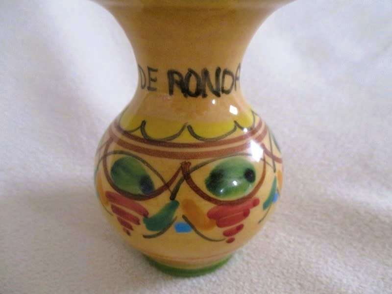 Pretty vintage hand painted Rdo de Ronda, Spain vase and display plate