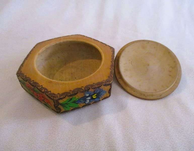 Beautiful antique hand carved and painted Tyrolean wooden keepsake box from Innsbruck, Austria