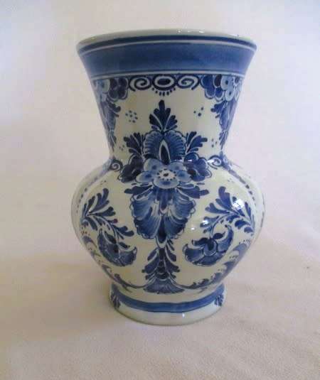 Ultra Rare!! Large vintage 1947 `De Koninklijke Porceleyne Fles` (Royal Delft) Liberation year vase