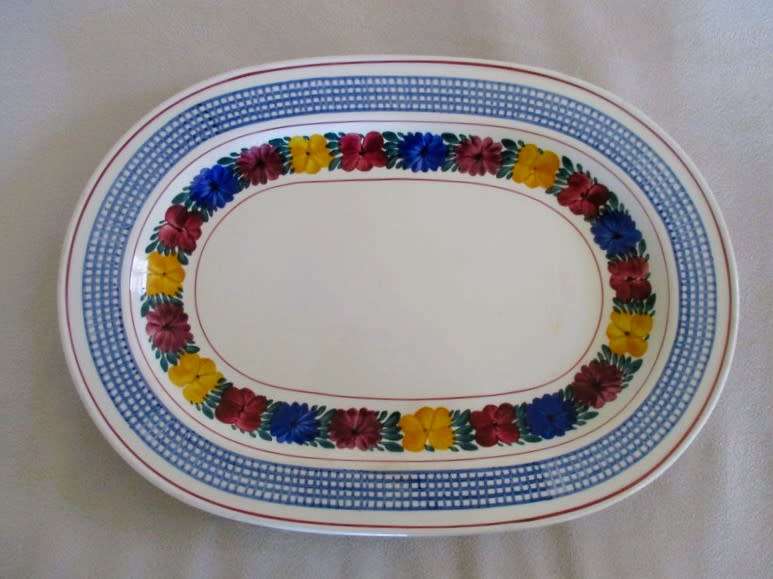 Two vintage Villeroy & Boch sandwich platters - Goslar pattern