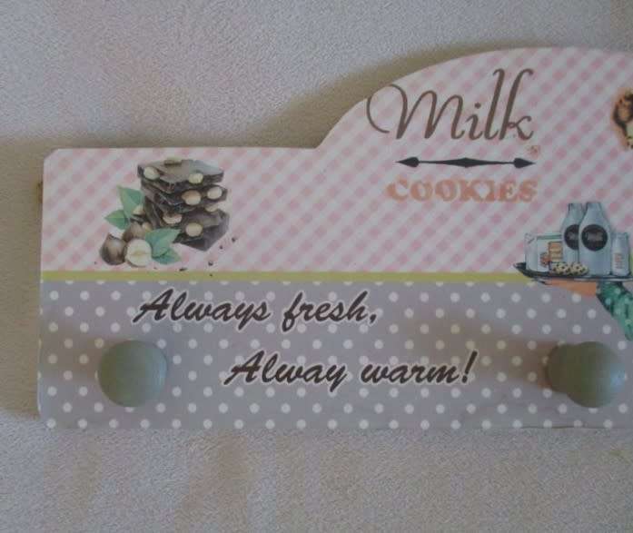A touch of retro for the kitchen - cute wooden dish cloth rack