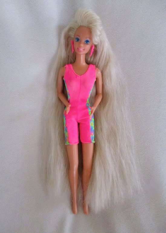 Longest hair ever - vintage 1992 Totally Hair Barbie with knees that bend & original earrings