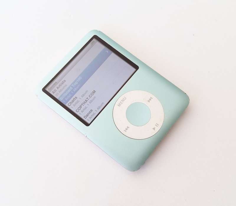 iPod Nano |  8GB | Make An Offer!
