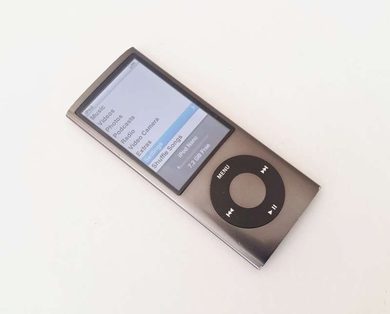 Apple | iPod Nano | 8GB Make an Offer!