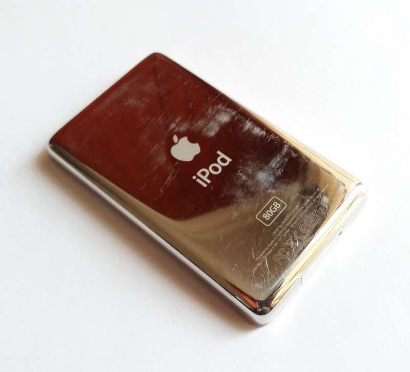 Apple | iPod Classic | 80GB Make an Offer!