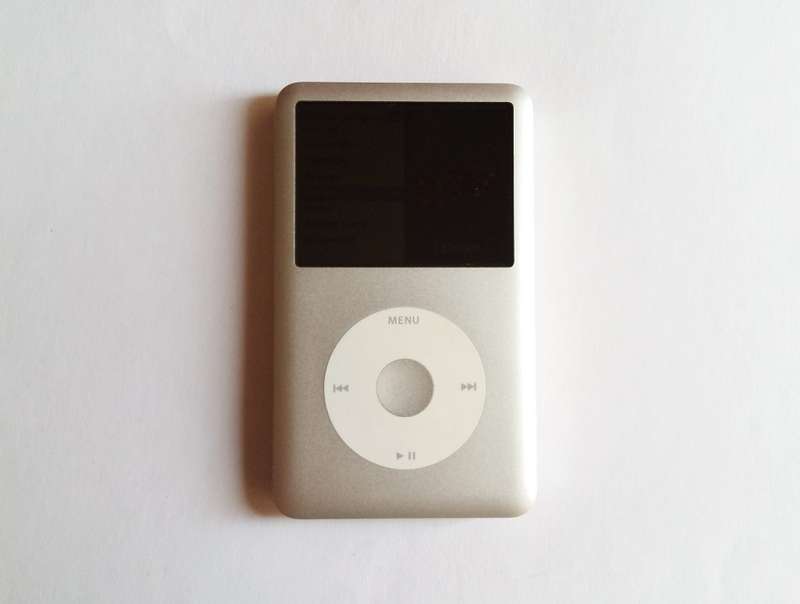 Apple | iPod Classic | 80GB Make an Offer!