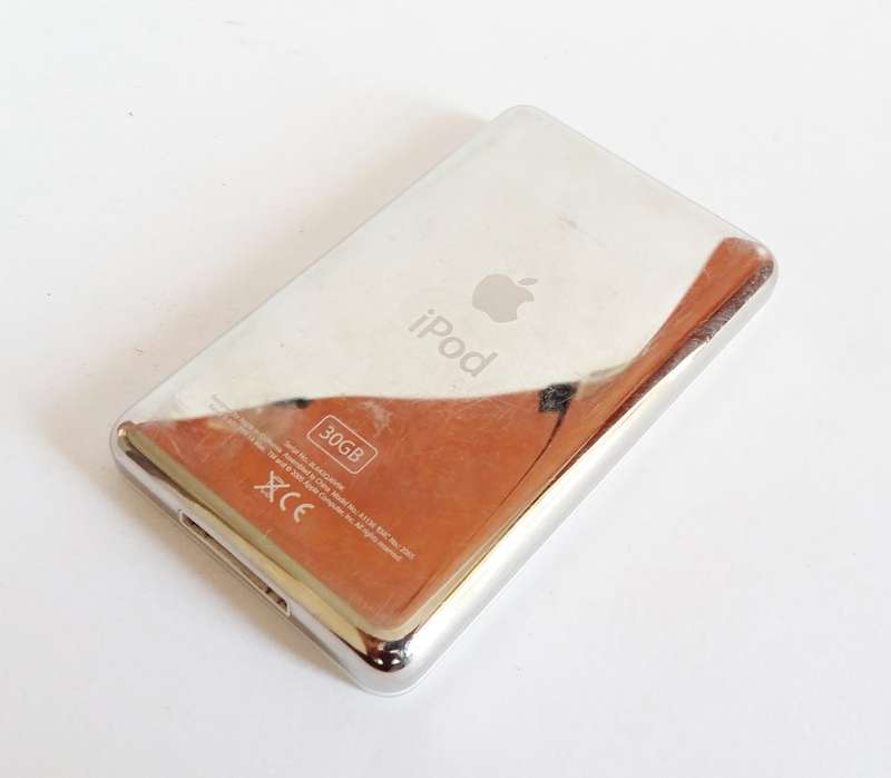 Apple | iPod Classic | 30GB Make an Offer!