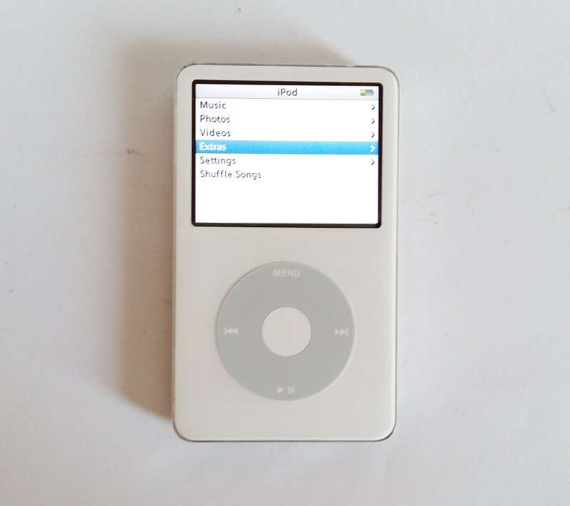 Apple | iPod Classic | 30GB Make an Offer!