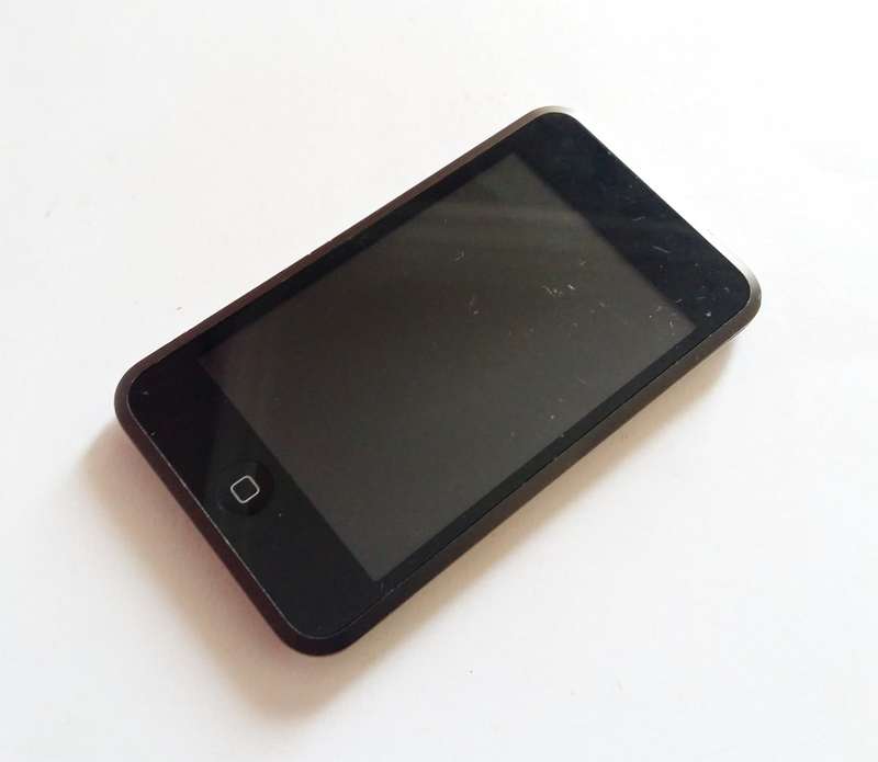 Apple iPod Touch | 16GB | Make An Offer!