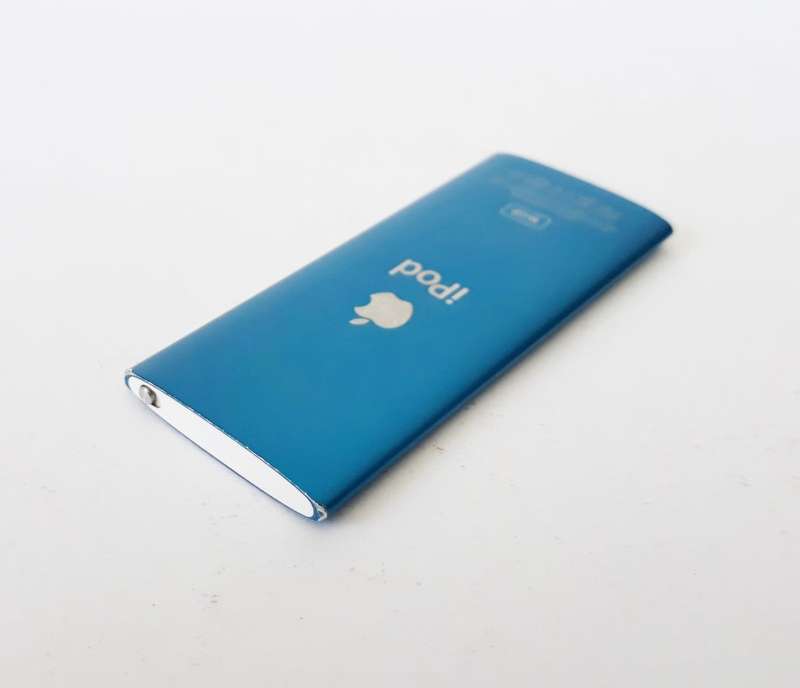 Apple iPod Nano |  16GB | Make An Offer!