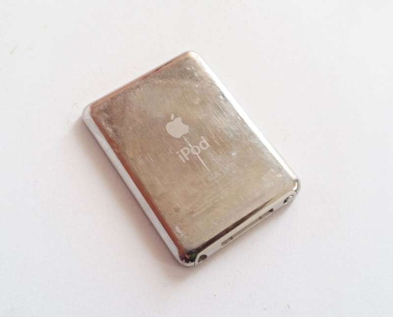 Apple iPod Nano |  8GB | Make An Offer!