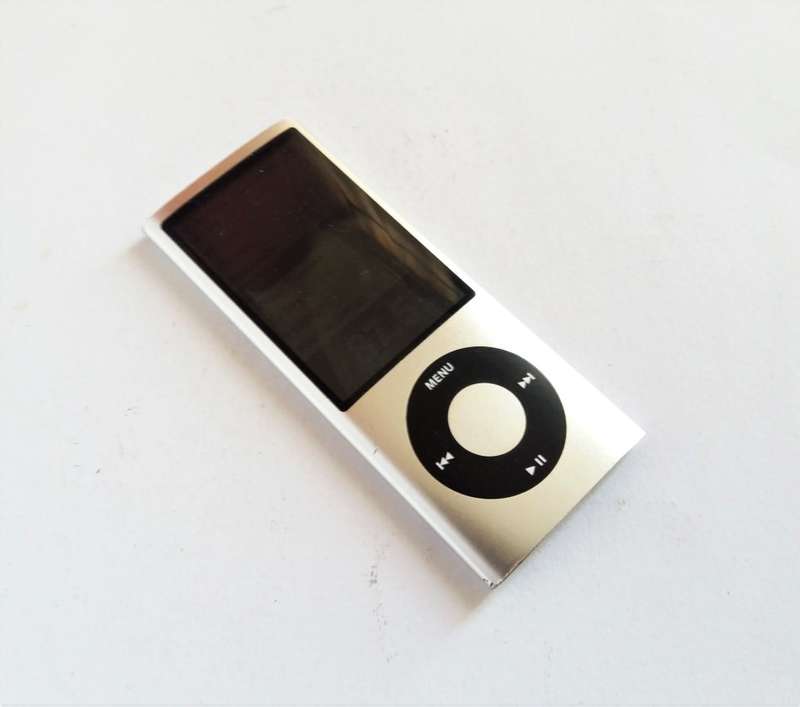 Apple | iPod Nano | 16GB Make an Offer!