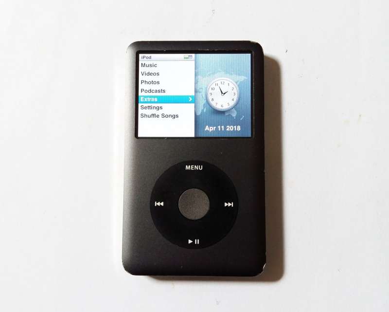 Apple | iPod Classic | 160GB | Make an Offer!