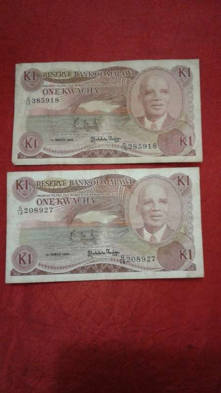 5 x Africa notes - 2 x Botswana 1 pula VF/EF/ -2 x Malawi 1 Kwacha F/VF/ -1 x Zaire 5 million zaires