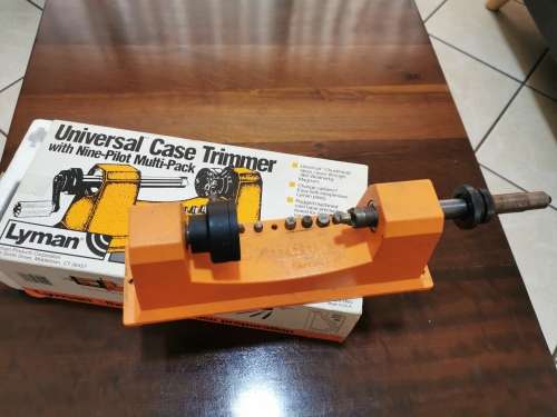 Universal Case trimmer