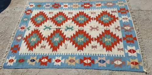 MAGNIFICENT HAND MADE KILIM 2.49 m x 1.78 m