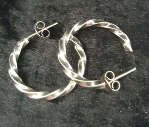 Beautiful   Earings