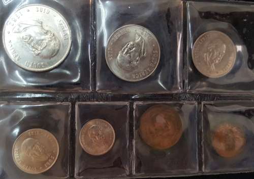 SOUTH AFRICA  MINT PACK  1982