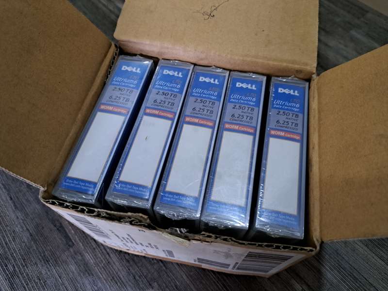 DELL LTO Ultrium 6 Kit. Tape type: LTO - 5 per box