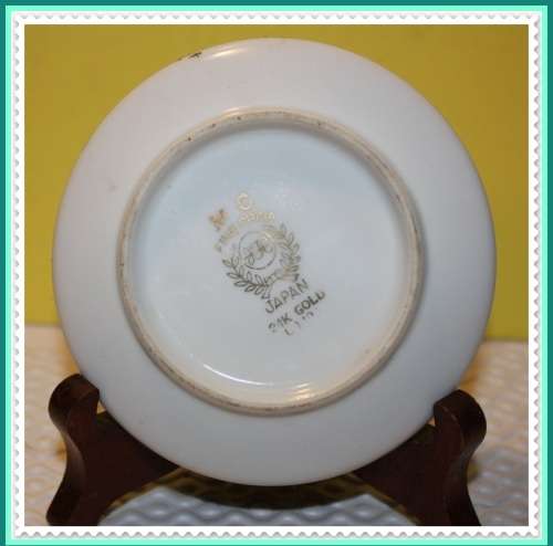 ORIENTMT FUJI PIN DISH MC FINE CHINA JAPAN 24K GOLD  ON BLACK BACKGROUND (D)