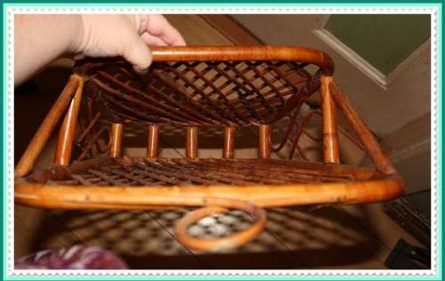RATAN HANGING MAGAZINE RACK HEIGHT 47CM HOOK TO BASE