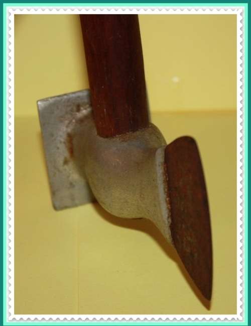MEAT TENDERIZER CLEVER VINTAGE WOODEN HANDLE