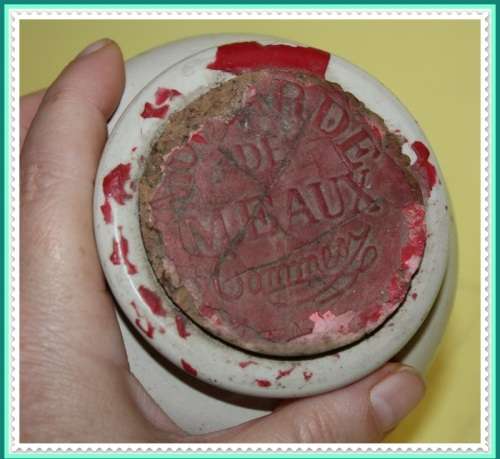 DECORATIVE STONEWARE JAR WITH CORK AND LOVELY LABEL NICE FOR A KITCHEN SHELF