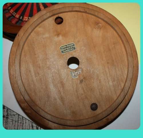 BEAUTIFUL 19TH CENTURY TREEN TRAVELING ROULETTE WHEEL WITH LID