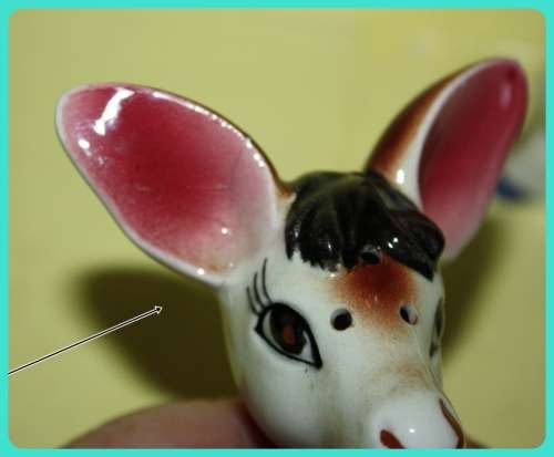 THE SWEETEST DONKEY SALT AND PEPPER POTS VINTAGE  (R)