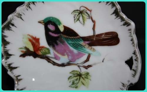 HAND PAINTED BIRD PLATE LEAF SHAPE