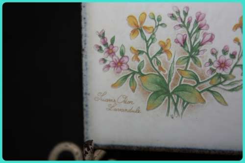 SMALL TILE OF  LAVANDULE FLOWER