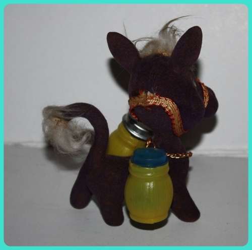 THE COOLEST KITSCH PURPLE FLOCK DONKEY CRUET SET EVER JUST FUN