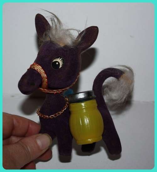 THE COOLEST KITSCH PURPLE FLOCK DONKEY CRUET SET EVER JUST FUN
