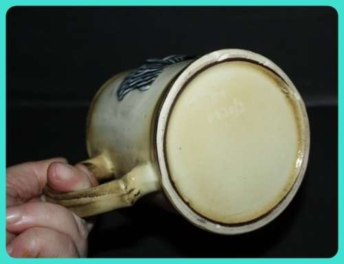 VINTAGE NATIONAL PARKS SOUVINIR MUG WITH RAISED PICTURE OF A ZEBRA