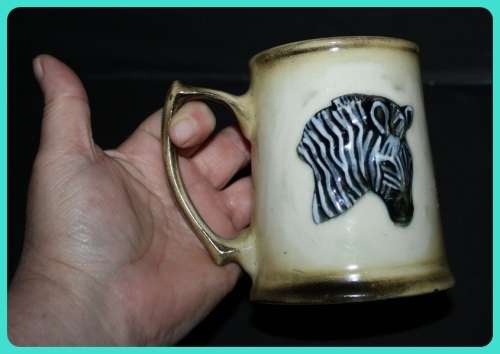 VINTAGE NATIONAL PARKS SOUVINIR MUG WITH RAISED PICTURE OF A ZEBRA